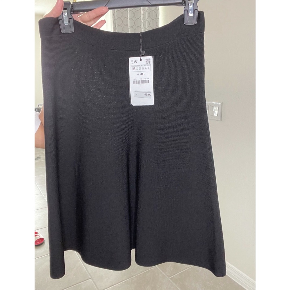ZARA skirt black BRAND NEW ✨🎉